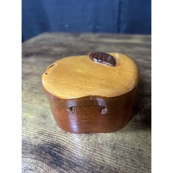 Apple Shaped Wooden Trinket Puzzle Jewelry Keepsake Box School Teacher Gift Vtg - Picture 4 of 15